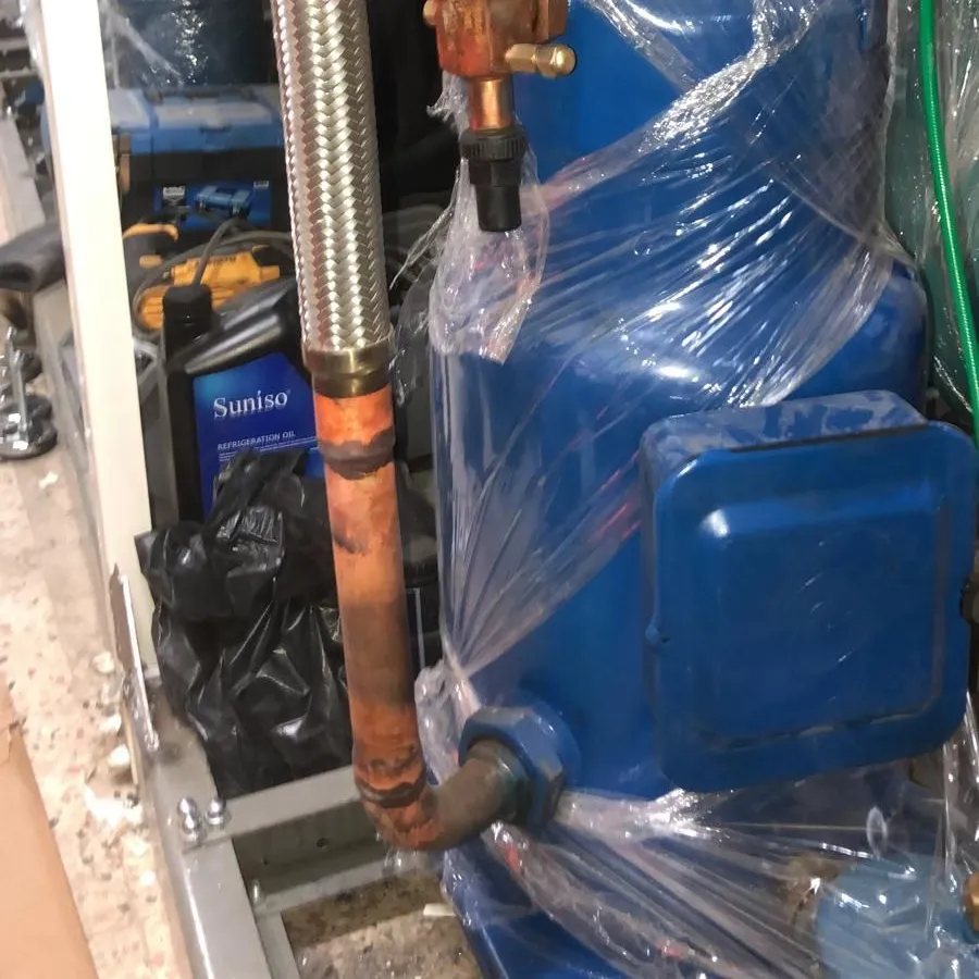 Chiller grubuna takılmak üzere hazırlanan, ambalajı açılmamış yeni kompresör
